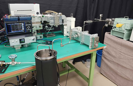 フロー式マイクロ波加熱実験機の紹介